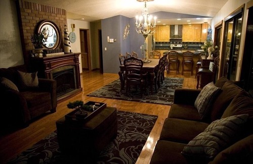 Roads End House | Majestic View, Luxury Home, Corp Retreat, Sauna, Roads End