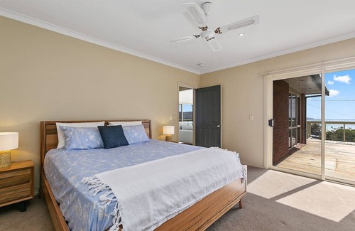 Marengo House | MAJESTIC VIEWS BEACH HOUSE -Ocean views sleeps 10