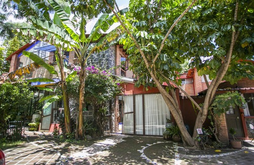 Cholula Apartment | Majikal BnB Martinlandia (Alebrijes)