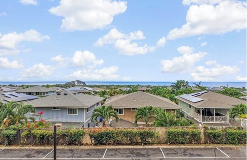 Makaha Valley Condo | Makaha Ocean View - 2 bedroom, 1 bath - family friendly