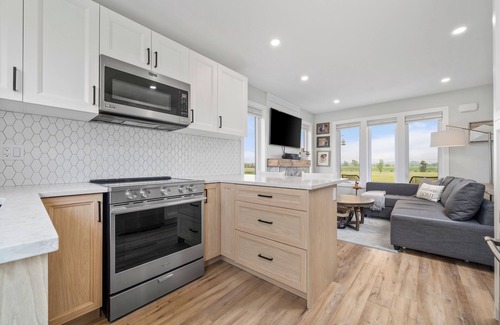 Bloomfield House | Make The County Cottage your luxe home base to explore beautiful PEC!