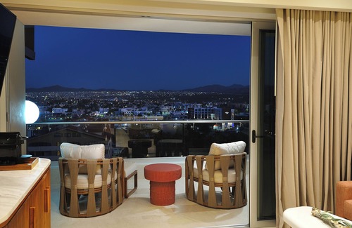 El Medano Ejidal Apartment | Make Your Trip More Enjoyable! Outdoor Swimming Pools, Pet-friendly, Beachfront!