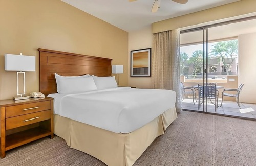 North Scottsdale Hotel | Make Your Trip More Enjoyable! Outdoor Pool, Kitchen, Onsite Parking!