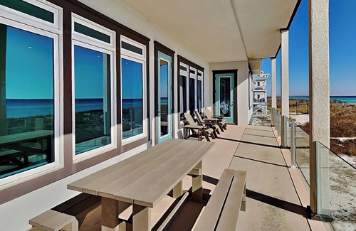 Navarre Beach House | Making Memories | Large Luxurious Home on Beach!