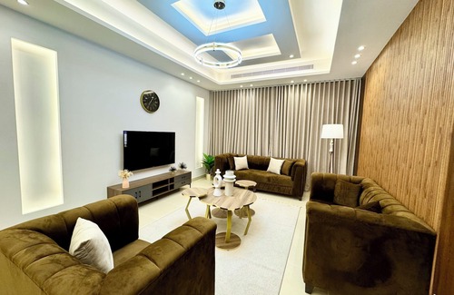 Mecca Apartment | Makkah Modern Luxurious Apartment Near Haram With Living and Full Kitchen