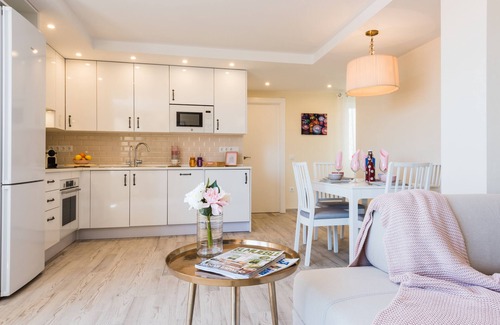 El Ejido Apartment | Malaga Centro. Free private parking. Cathedral views. Air conditioned.