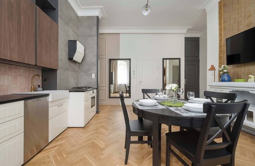 Stare Miasto Apartment | Malarska 30 | Large Apartment | By Wrocław Market