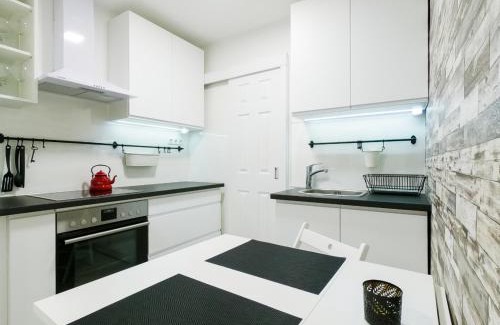 Gyor House | Malasits 1 private room with shared bathroom