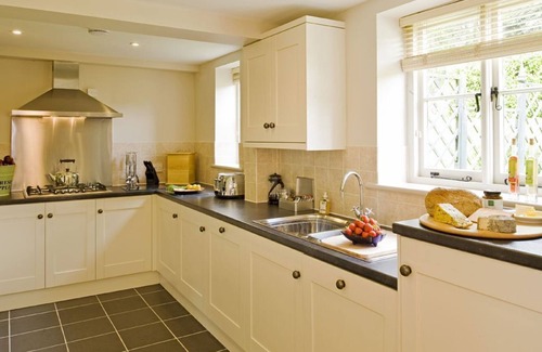 Whitchurch Cottage | Malbanc is a wonderful cottage, offering accommodation for up to eight guests.