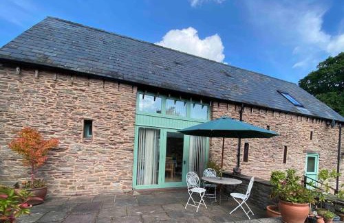 Monmouth House | Mallards Barn on a rural farm