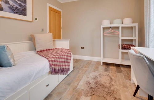 Crynant House | Malt Hall in the beautiful Swansea