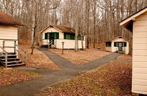 Rocky Hill Hotel | Mammoth Cave Lodge and Cabins