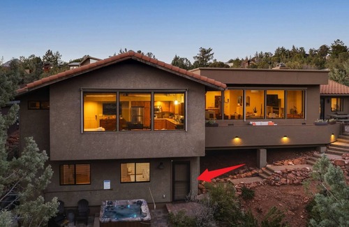 Sedona Villa | Mammoth Rock Oasis-1 bd 1ba Hot Tub Free Pets