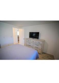 Englewood Apartment | Manasota Deluxe Villas #8