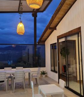 Sutatenza Ski Chalet | Manawa Kaona