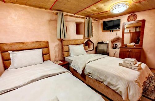 Nizwa Hotel | Manazil Inn نزل المنازل