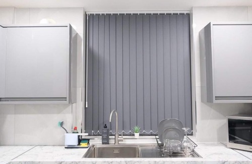Manchester House | Manchester - 3 Bedroom House - Sleeps 5 - Etihcity