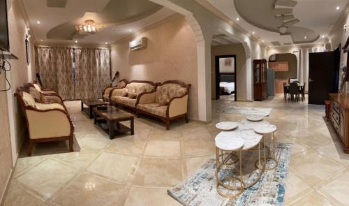 Az Zulfi Hotel | Mandareen Al Sharq Serviced Apartments