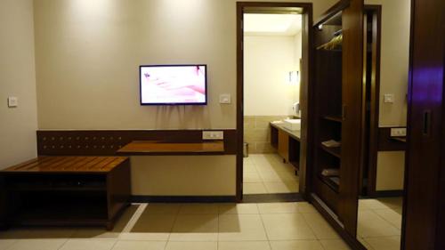 Gummidipundi Resort | Mango Resorts Private Limited