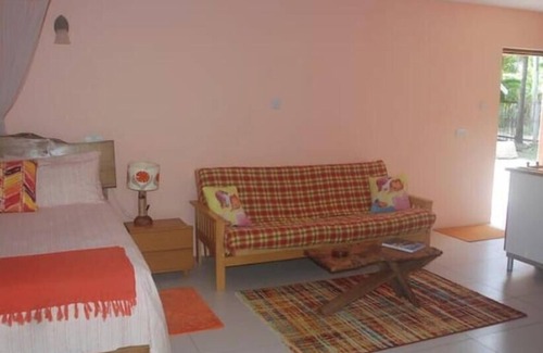 Choiseul Quarter Cottage | Mango Splash