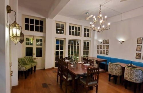 Paltan Bazaar Hotel | Mango Tree Courtyard Dehradun