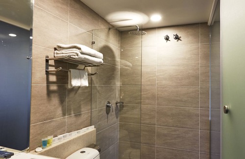 Damansara Perdana Hotel | Manhattan Business Hotel Damansara Perdana