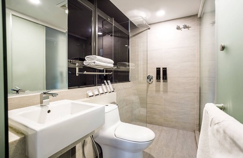 Damansara Perdana Hotel | Manhattan Business Hotel Damansara Perdana
