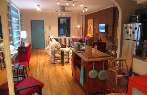Central Park North Apartment | Manhattan Gem! Walk to University/Apollo Theatre/Rest/Shop. Mins to Subway. WiFi
