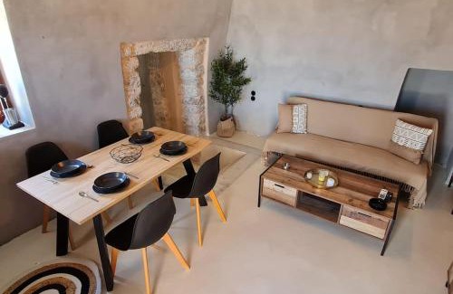 East Mani Villa | ManiTu