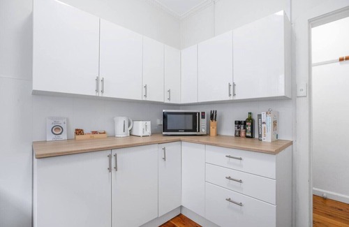 Manly Apartment | Manly Getaway | Perfect Location