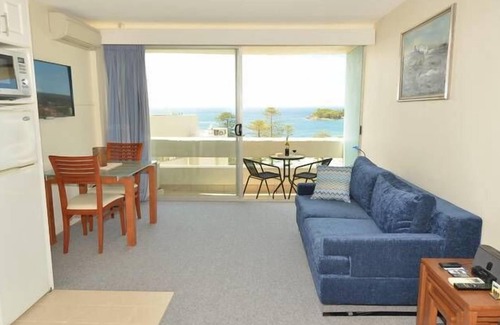 Manly Apartment | Manly Seaside Bliss 1 br apartment fabulous views