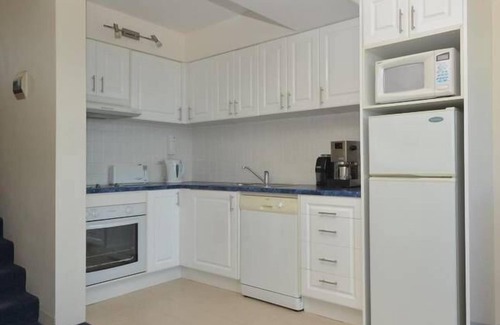 Manly Apartment | Manly Seaside Bliss 1 br apartment fabulous views
