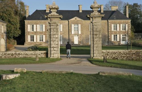 Brehal House | Manoir du Mesnil de Bas