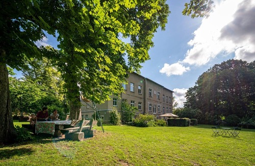 Baumgarten House | Manor Lakeside Escape