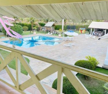 Penedo House | Mansão Casa Amarela de Penedo