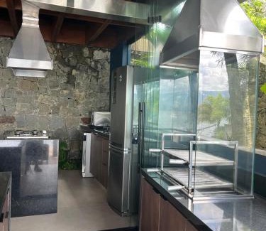 Vila Velha House | MANSÃO EM PRAIA PRIVATIVA EM Angra