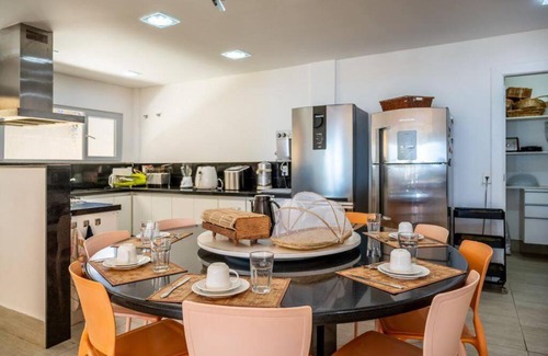 Buzios Villa | Mansão Pé na Areia da Praia de Geribá com Seis Suítes Por Luxury Rentals