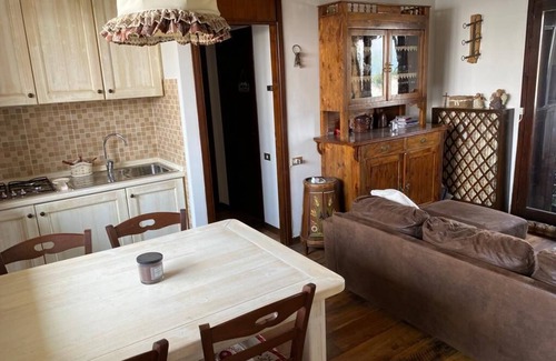 Conco Apartment | Mansarda Le Laite by Ca-Sa Check