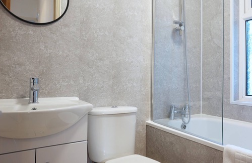 Riverside House | Mansfield House, Close to Principality