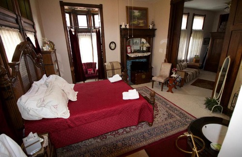 Lockerbie Square Bed & Breakfast | Mansion on The Mile B&B