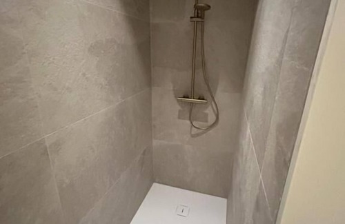 Ieper Hotel | Manteka Logies