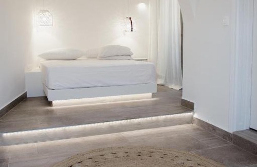 Ios Hotel | Manthos Place 2