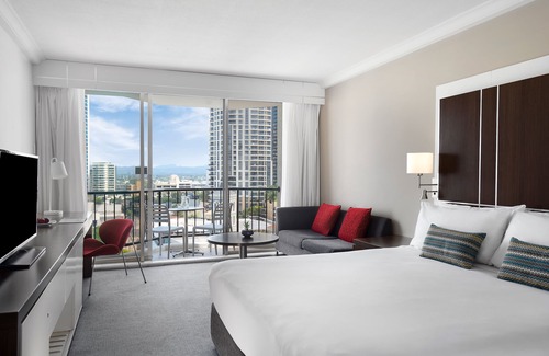 Surfers Paradise Hotel | Mantra on View Hotel