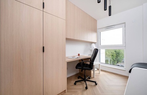 Lodz Apartment | Manufaktura Suites - 76m2, Parking, A/C