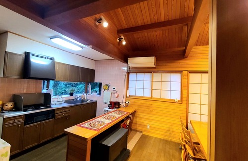 Otsuki Villa | Maple House - Kawaguchiko Otsuki - 10 people or more