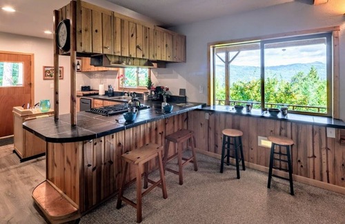 Woodland Bed & Breakfast | MapleRidge House ~ A BnB for All Seasons!n ~ A LICENSE TO CHILL ~