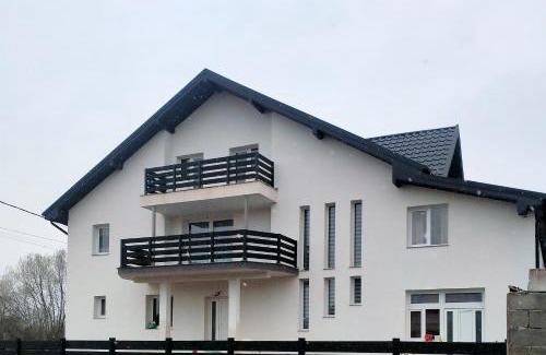 Ocna Sugatag House | Maramureș plai cu flori