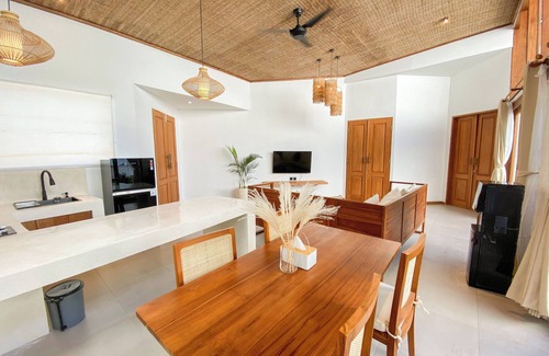 Penida Island Villa | Maravilla one bedroom with private Jacuzzi