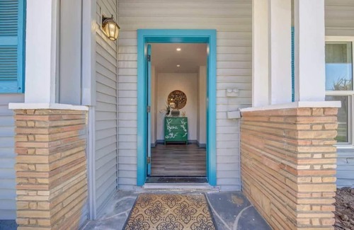 Cabazon House | @ Marbella Lane - 4BR Near Morongo Casino & Outlet | Ldry+P