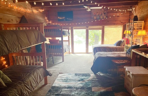 Camden Condo | March/April Spring special: sleeps 10 with boat dock on TN River/KY Lake